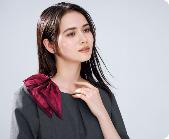 Kasaneシリーズファーストビュー女性の横顔